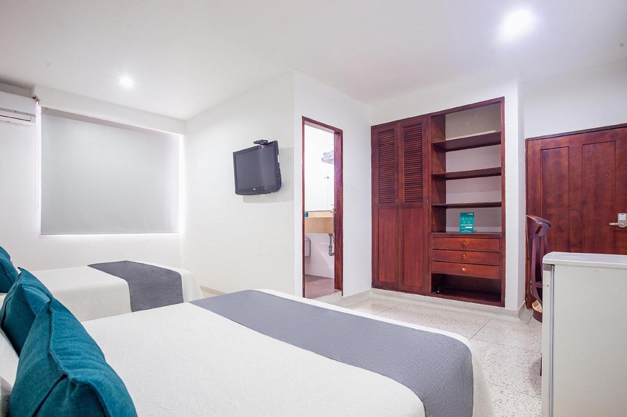 Ayenda Hotel Carivdi Синселехо Екстериор снимка