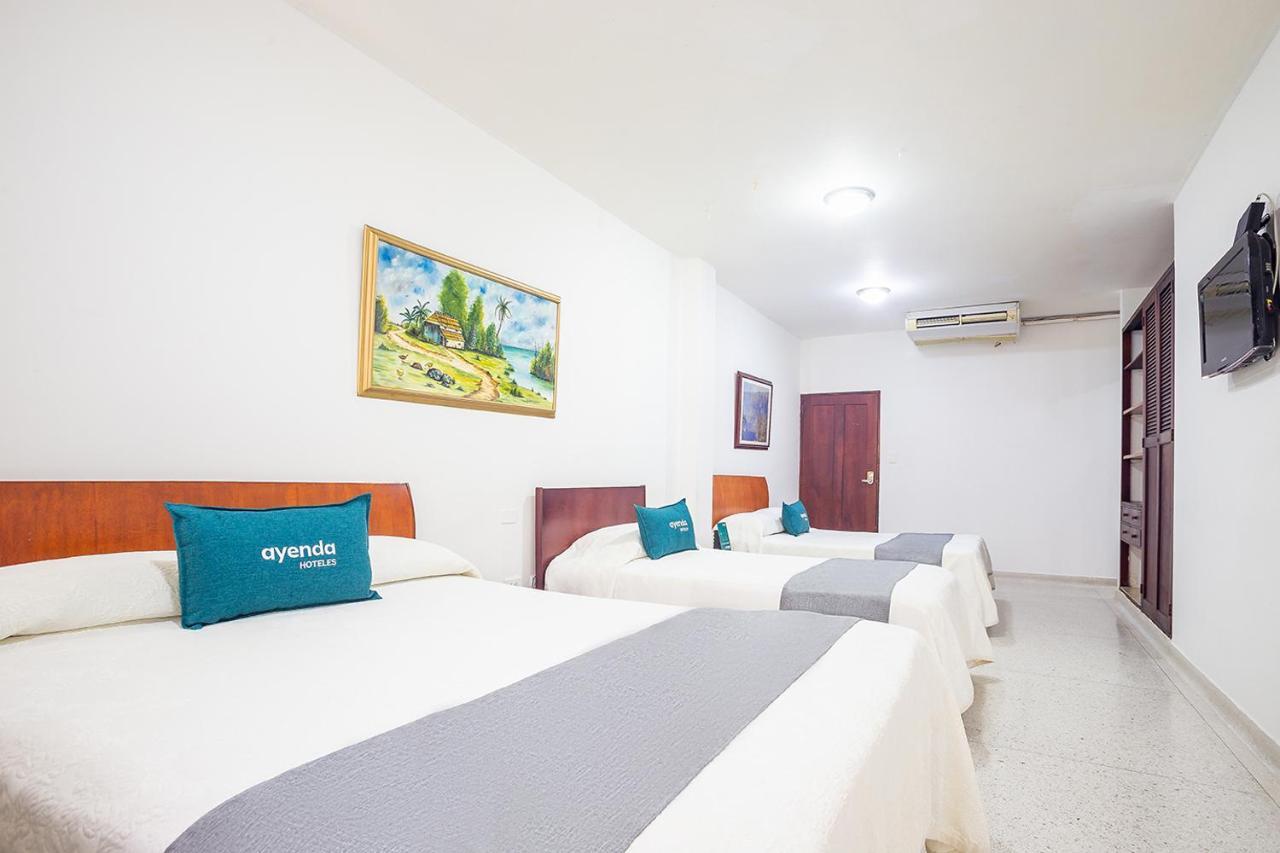 Ayenda Hotel Carivdi Синселехо Екстериор снимка