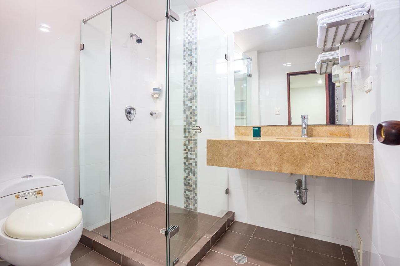 Ayenda Hotel Carivdi Синселехо Екстериор снимка