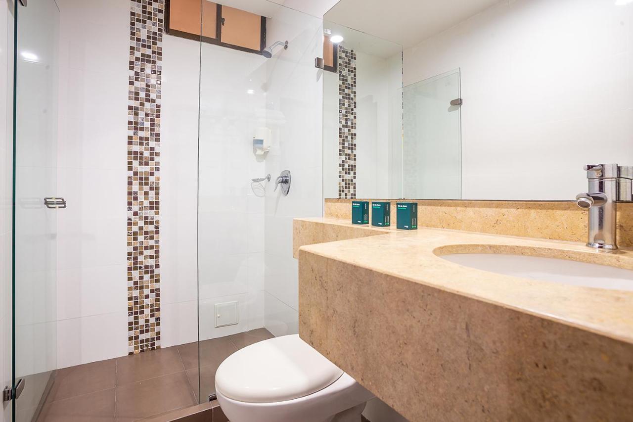 Ayenda Hotel Carivdi Синселехо Екстериор снимка