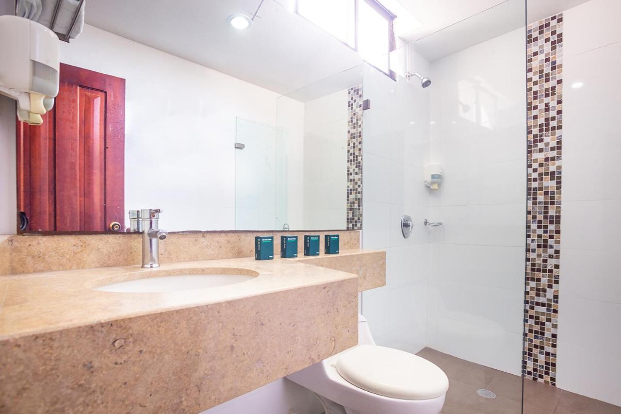 Ayenda Hotel Carivdi Синселехо Екстериор снимка